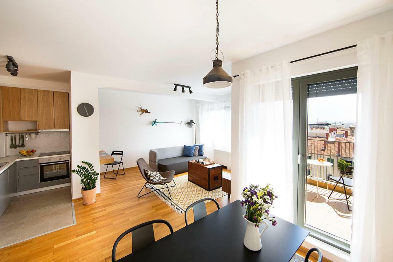 Crov Lägenhet Rijeka Exteriör bild
